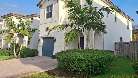 2439 NW 131st Cir