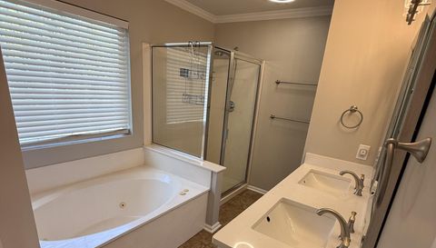 823 Harbor Place Dr