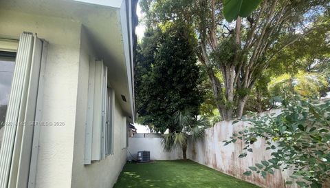 1004 San Remo Cir