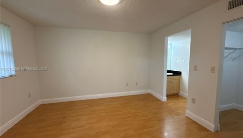 9979 Nob Hill Ln