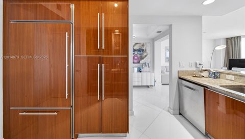 2711 N Ocean Dr
