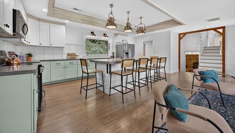 23 Clearbrook Rd