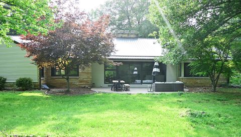 411 S Pleasant Ridge Rd