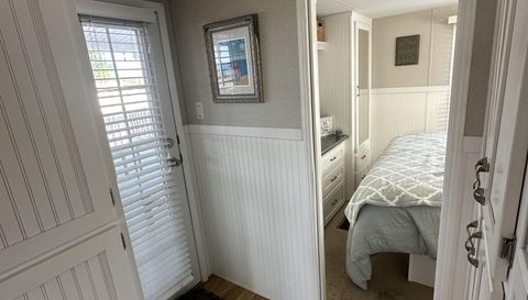 195 Grand View Dr