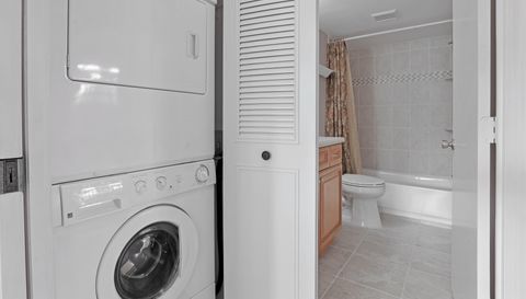 771 SW South River Dr 102