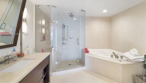 6899 Collins Ave