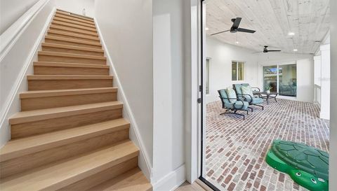 344 W RIO VISTA COURT