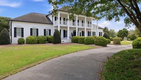 579 Lexington Dr