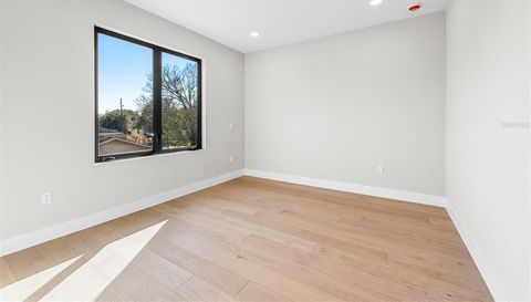 1326 W NEW HAMPSHIRE STREET