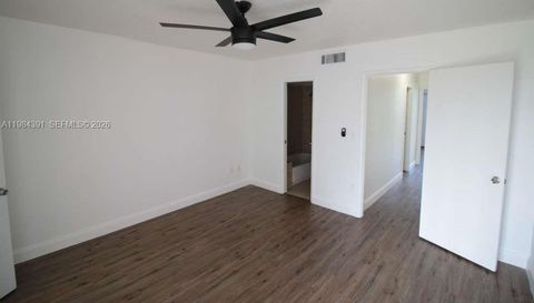 9220 Fontainebleau Blvd