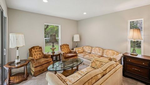 399 W MASSACHUSETTS ST