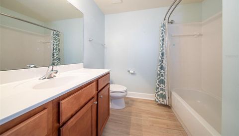 300 BELLA HARBOR COURT