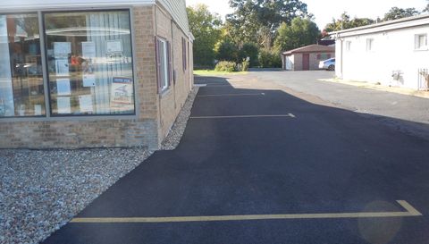 138 W Irving Park Road