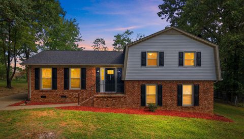 2404 Dulaire Rd