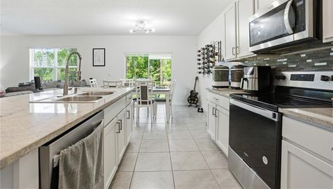 37 HICKORY COURSE CIRCLE