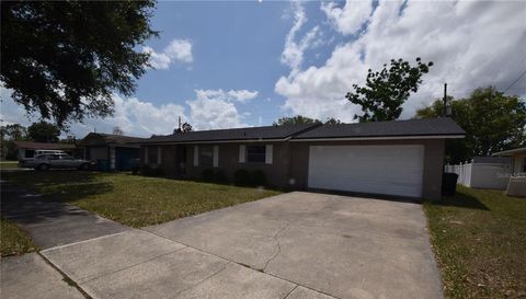 2762 CLEAR COVE LANE