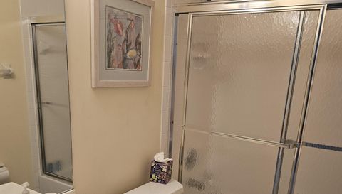 915 New Waterford Dr