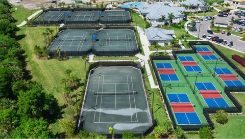 14271 Heritage Landing Boulevard