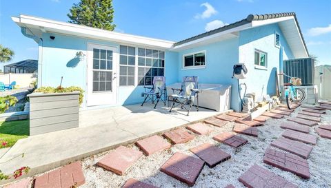 1015 SPINDLE PALM WAY