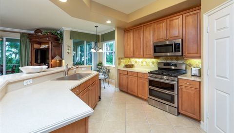 2000 Tarpon Bay Dr N,Naples