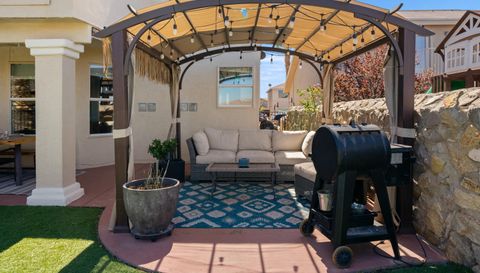 1645 Playa Del Sol St