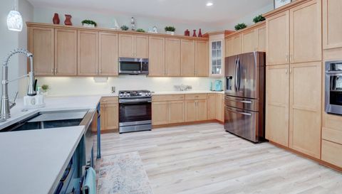 9916 Bellagio Ct
