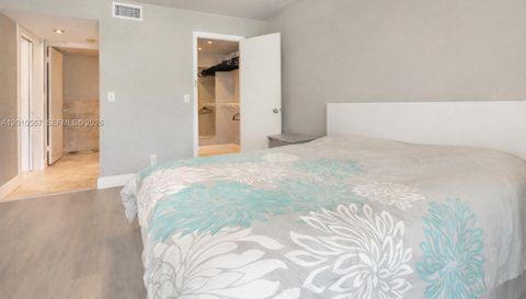 6364 La Costa Dr