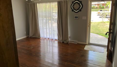 3911 Raintree Dr