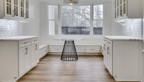 4756 MIKE PADGETT Highway