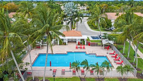 3676 San Simeon Cir