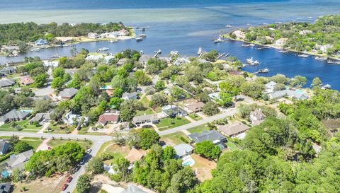 89 Country Club Dr W