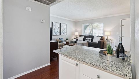 101 OYSTER BAY CIRCLE