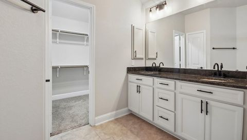 2124 Llerena Ln