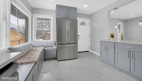 2N356 Prairie Avenue