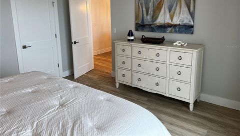 1465 GULF OF MEXICO DRIVE