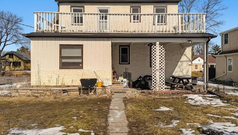 742 Nebraska Avenue E