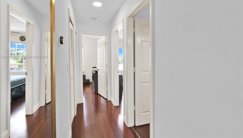 20914 La Questa Ct