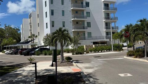 1709 N TAMIAMI TRAIL