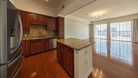 3225 Turtle Creek Blvd