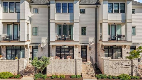 24 Claussen Ave