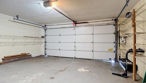 210 Robbins Rest Cir