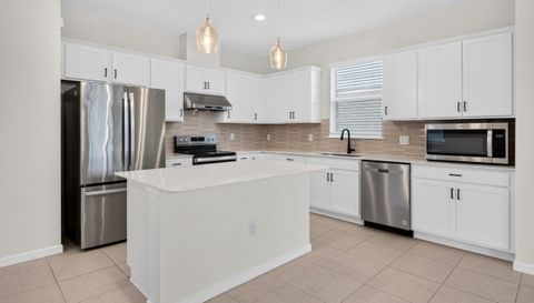9426 Lamine Wy