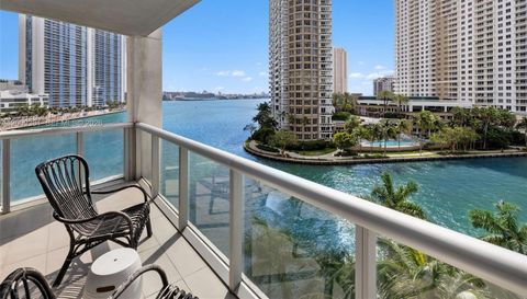 465 Brickell Ave