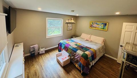 7 Joanne Ln