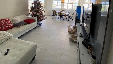 Isla Verde Avenue 3205 The Galaxy