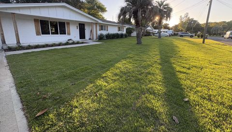 324 Leah Miller Dr NW