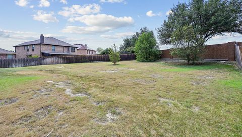 5929 Clipper Ln
