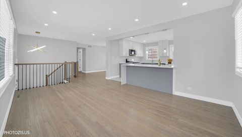 2N356 Prairie Avenue