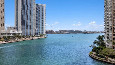 465 Brickell Ave