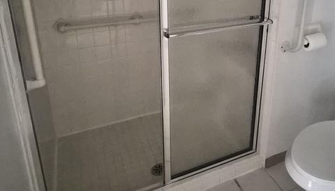 6363 Pinehurst Point